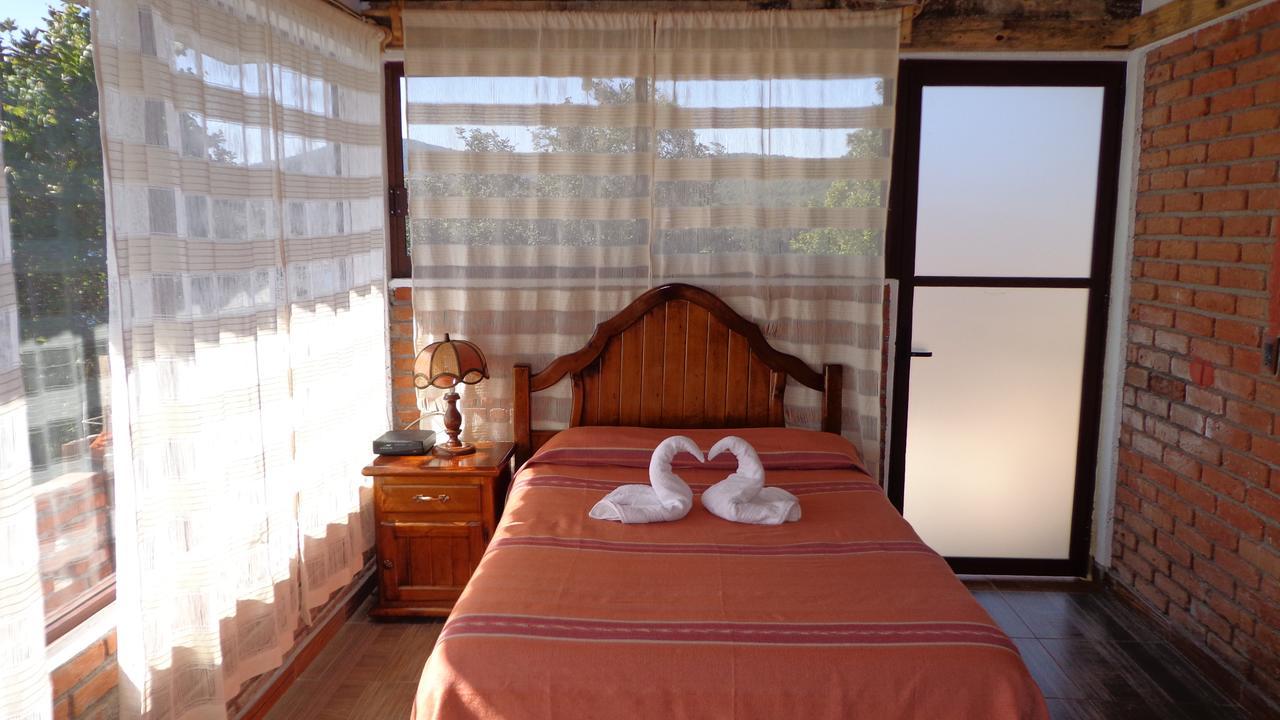 Zirahuen Cuin Habitaciones Rusticas מראה חיצוני תמונה